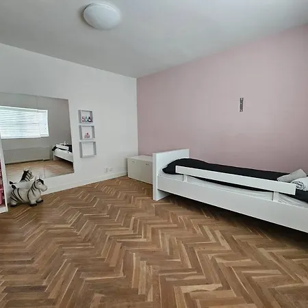 Holiday home Gezinswoning Met Gratis Parkeren